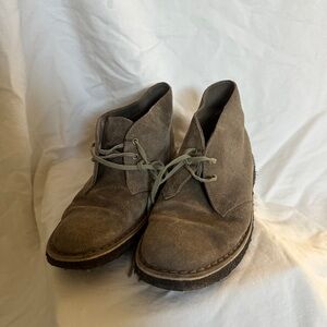 Clark’s original desert boots suede